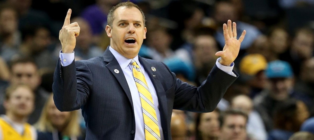 Frank Vogel é o novo treinador do Lakers