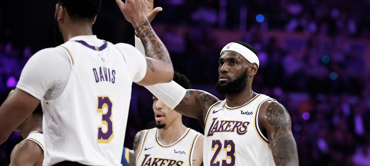 Lakers atropela Warriors em Los Angeles