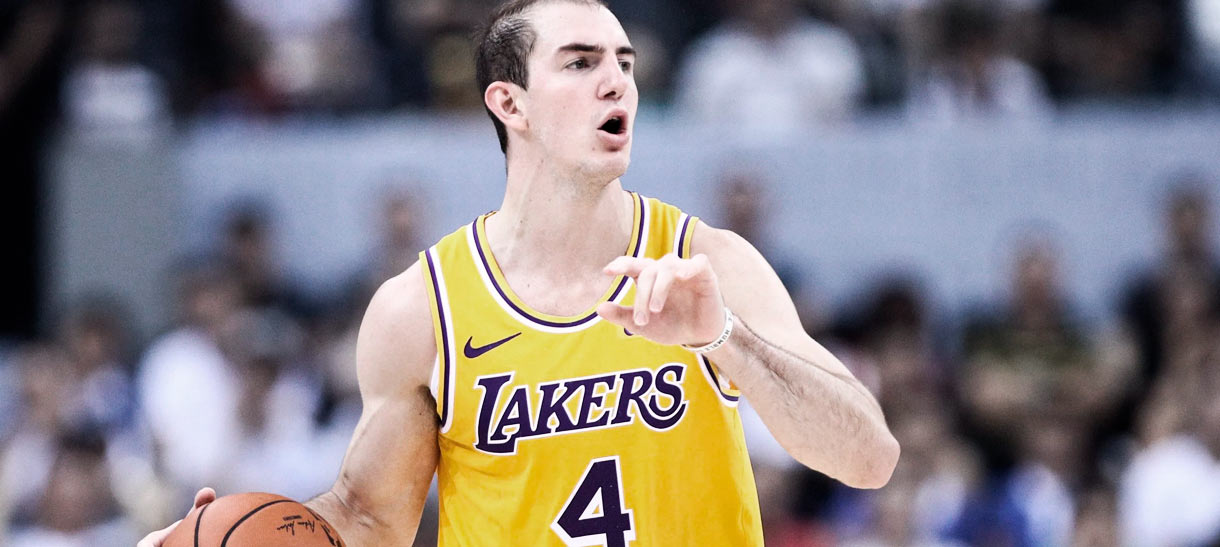 Lakers fecha pré-temporada com derrota para o Warriors