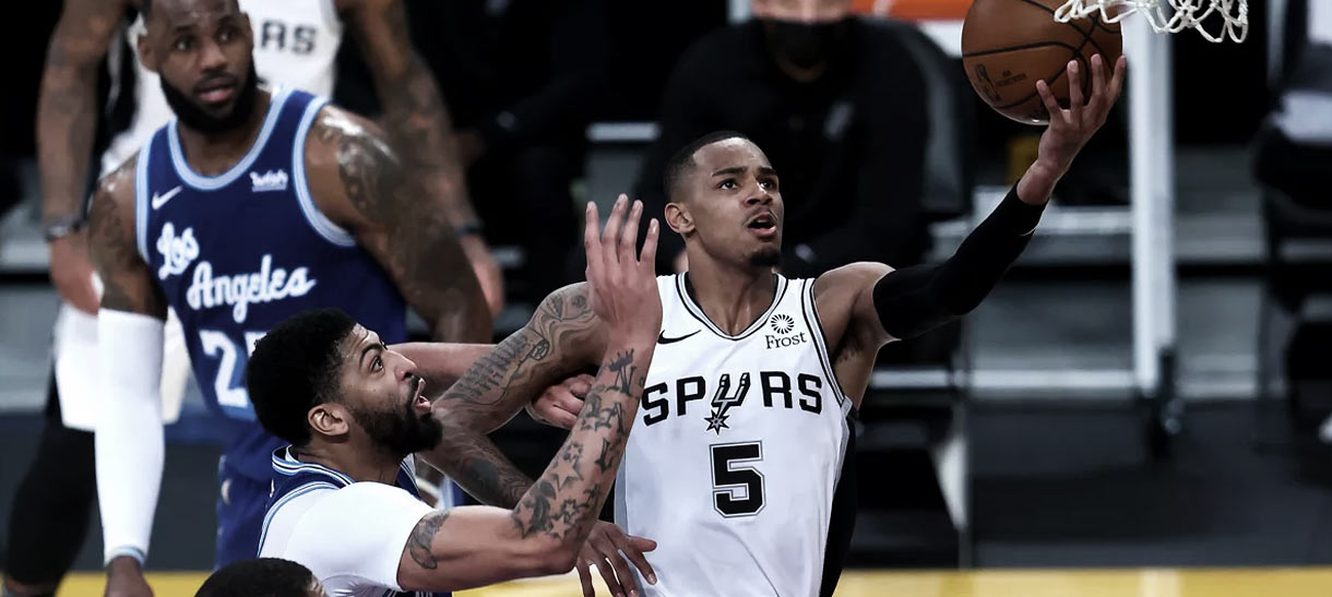 NBA: Apático, Lakers perde para Spurs em Los Angeles