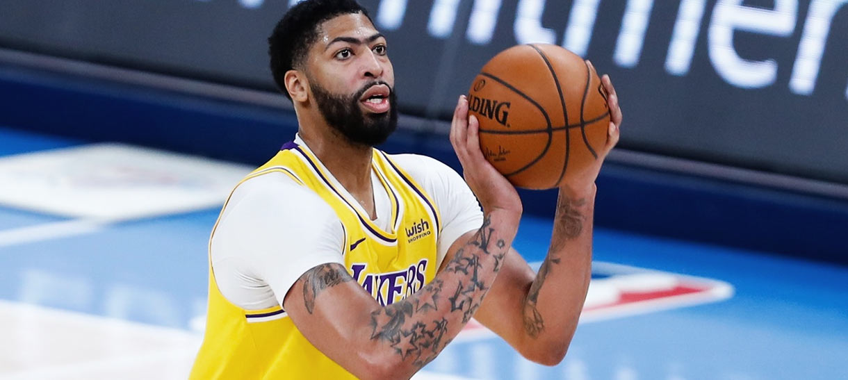 NBA: Anthony Davis revela muita pressão no Lakers