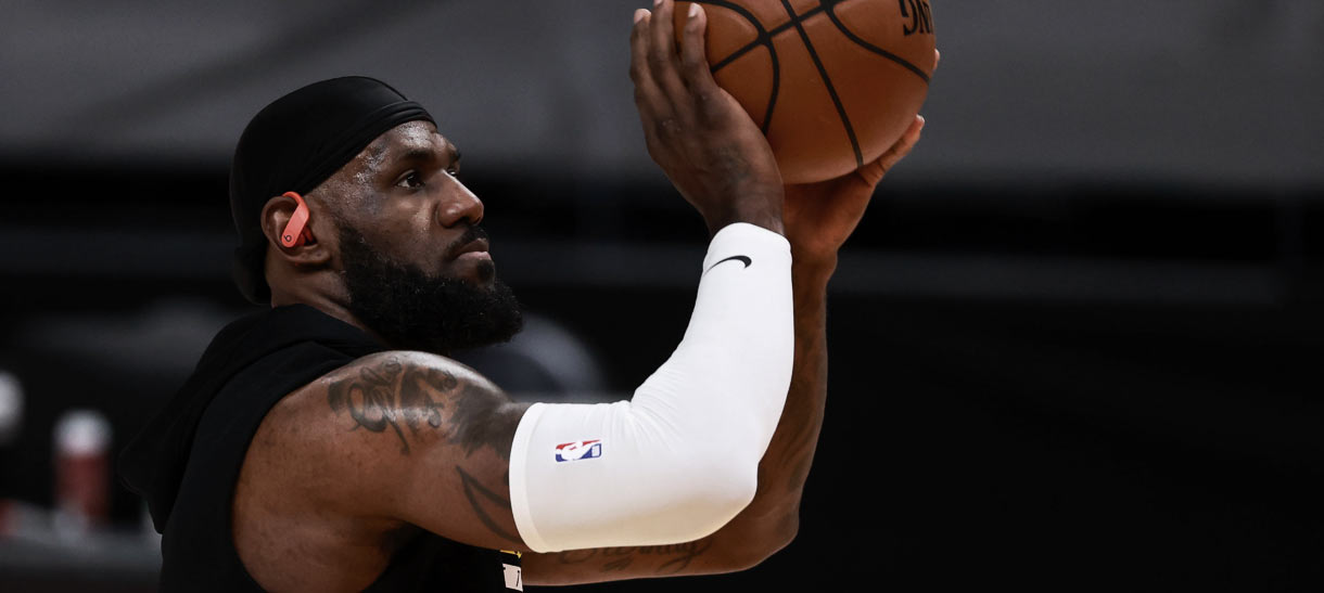 NBA: LeBron James responde críticas de Zlatan Ibrahimovic