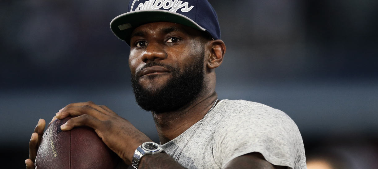 NBA: LeBron James teria avaliado jogar pela NFL