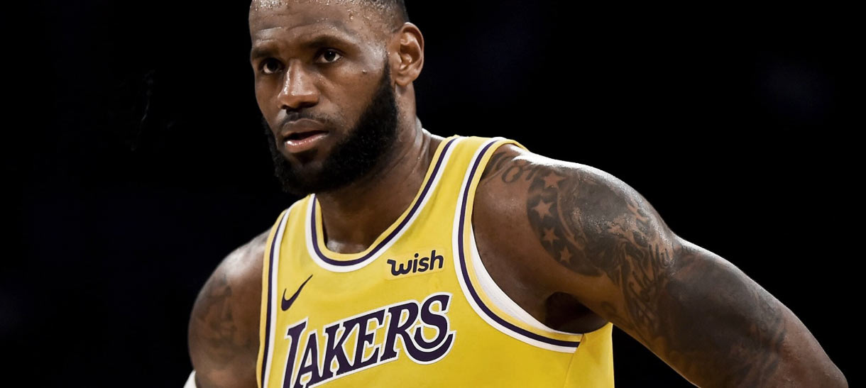 LeBron James quebrou o protocolo da NBA contra a COVID-19