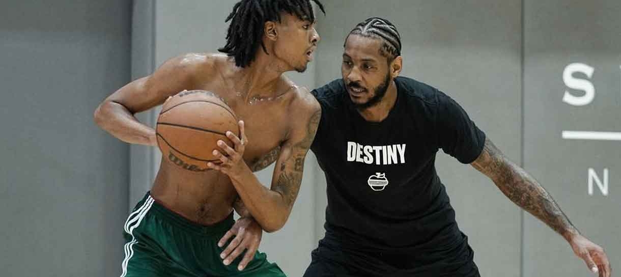 NBA: Carmelo Anthony detona bolas de três pontos em companhia de Emoni Bates