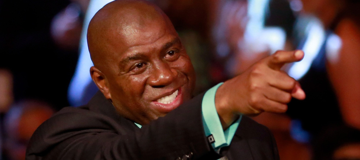 Magic Johnson coloca o Lakers nos trilhos mais uma vez