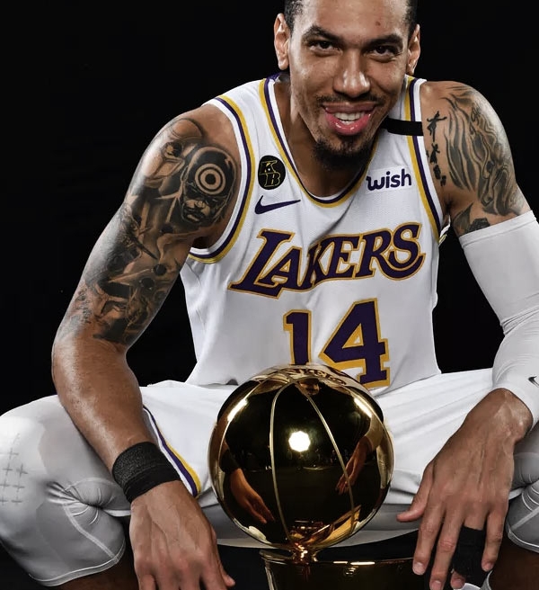 NBA: Você viu o anel do título do Lakers de Danny Green?