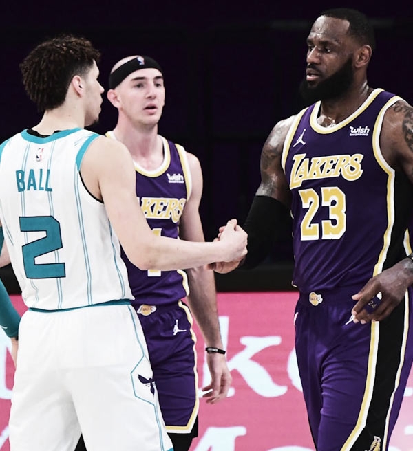 NBA: LeBron James garante vitória para o Lakers e dá aula para LaMelo Ball