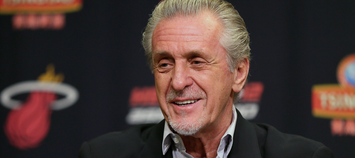 Pat Riley diz que teria considerado uma oferta do Lakers