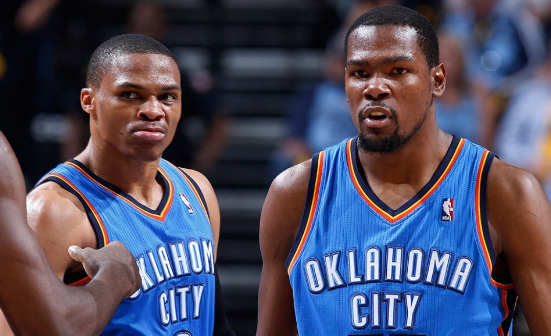 Durant e Westbrook vêem similaridades com jovem Thunder e o Lakers