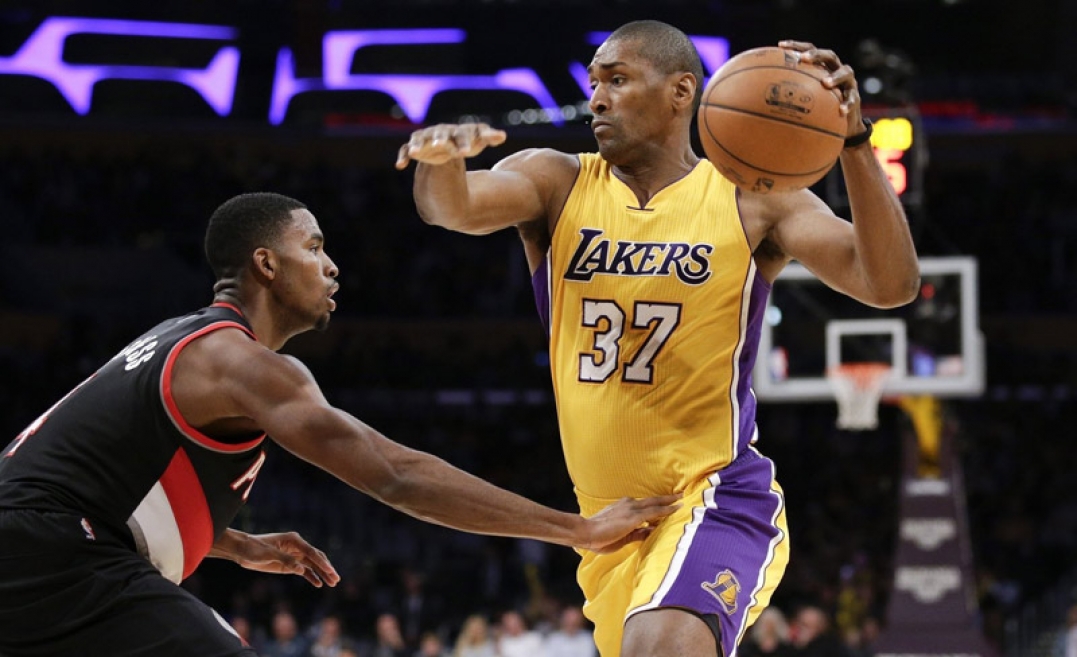 Lakers garante seu elenco após prazo de dispensas